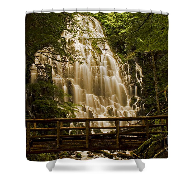 Pacific Shower Curtain featuring the photograph Ramona Falls by Nick Boren