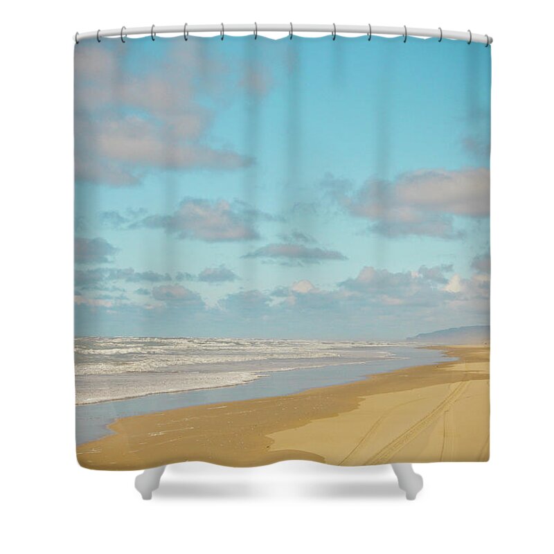 Water's Edge Shower Curtain featuring the photograph Oregon Coast #14 by Christopher Kimmel