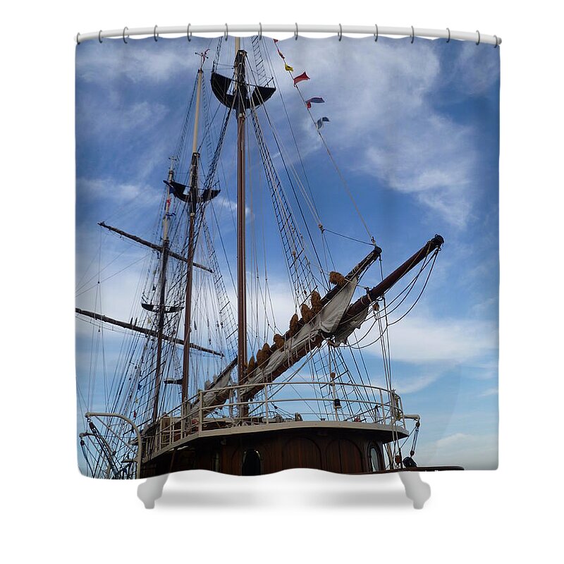 Ship Shower Curtain featuring the photograph 1812 Tall Ships Peacemaker by Lingfai Leung