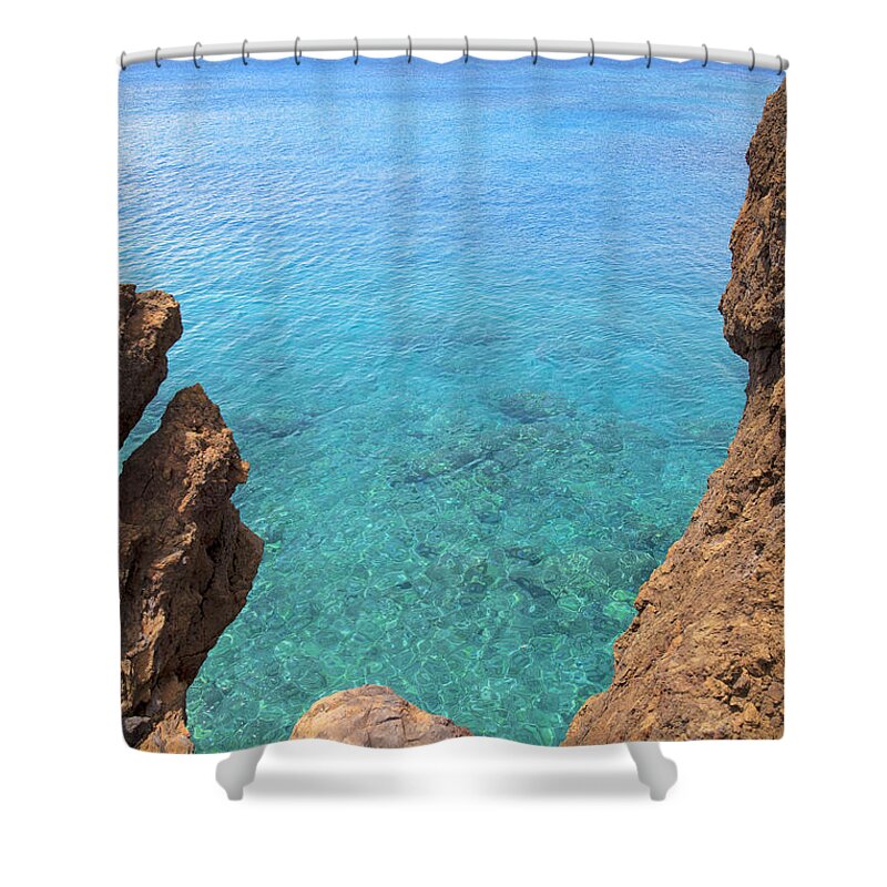 Amazing Shower Curtain featuring the photograph La Perouse Bay #8 by Jenna Szerlag