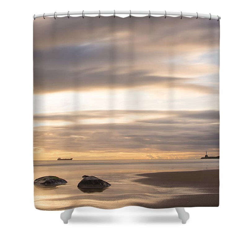 Aberdeen Shower Curtain featuring the photograph Aberdeen Beach at Dawn by Veli Bariskan