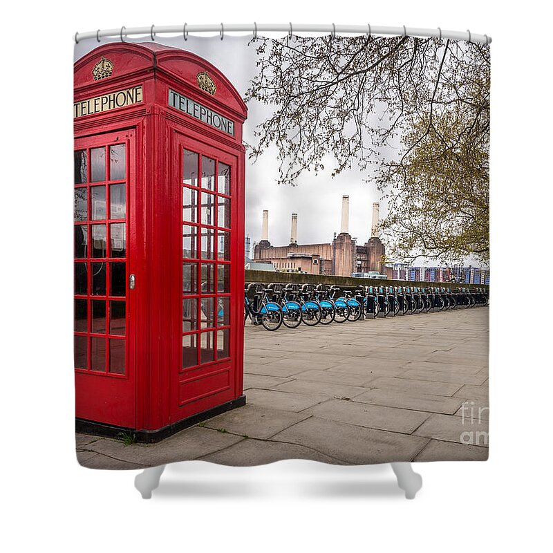 London Shower Curtain featuring the photograph Battersea Phone Box by Matt Malloy