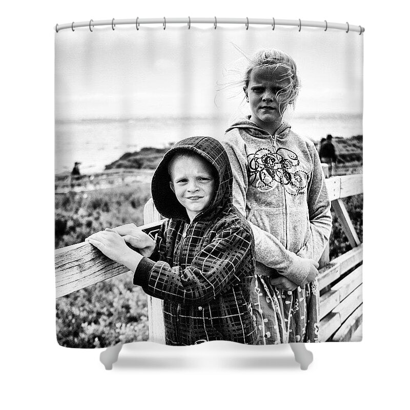  Shower Curtain featuring the photograph Boulder Beach by Aleck Cartwright