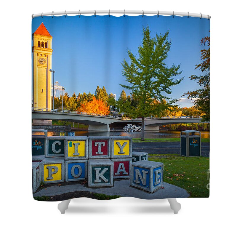 America Shower Curtain featuring the photograph Building the City by Inge Johnsson