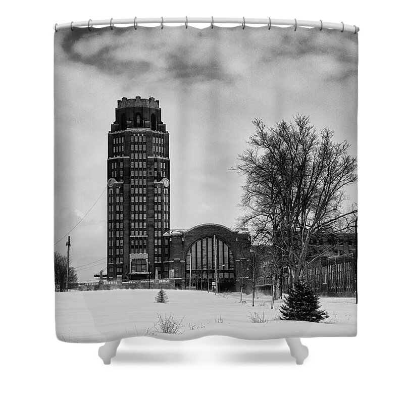 Buildings Shower Curtain featuring the photograph Central Terminal 4431 by Guy Whiteley