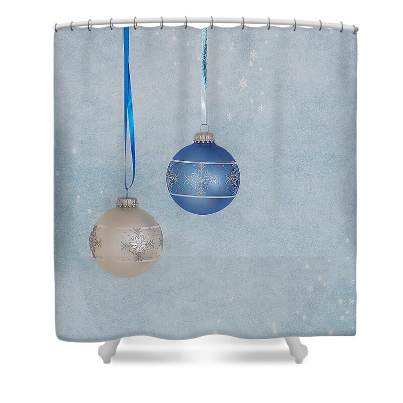 Christmas Card Art Shower Curtain featuring the photograph Christmas Elegance by Kim Hojnacki