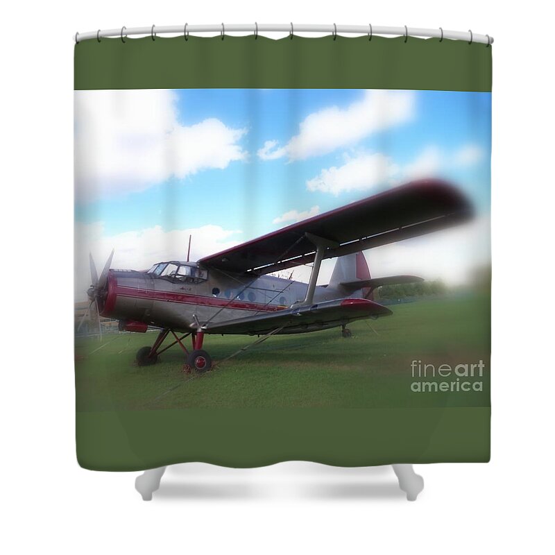 Airplane Shower Curtain featuring the photograph Come Fly With Me by Lingfai Leung