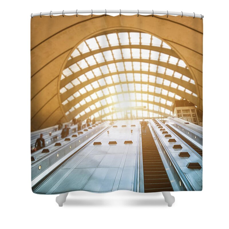 Steps Shower Curtain featuring the photograph Commuter Going To Work At Canary Wharf by Franckreporter