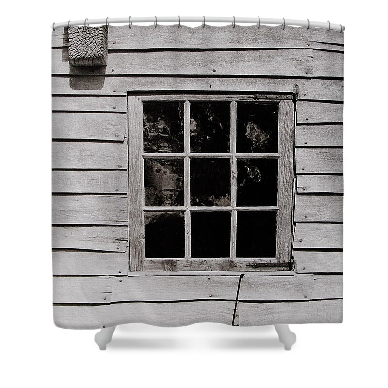 Ephrata Cloisters Shower Curtain featuring the photograph Ephrata Cloisters Window by Jacqueline M Lewis