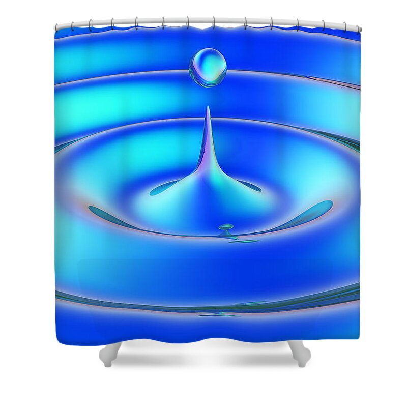 Fluid Shower Curtain featuring the digital art Fluidum 1 by Andreas Thust