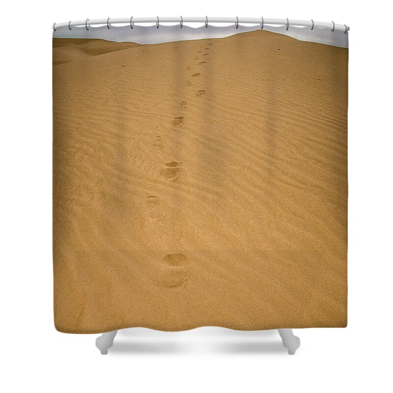 Sand Shower Curtain featuring the photograph Footsteps by Will Wagner