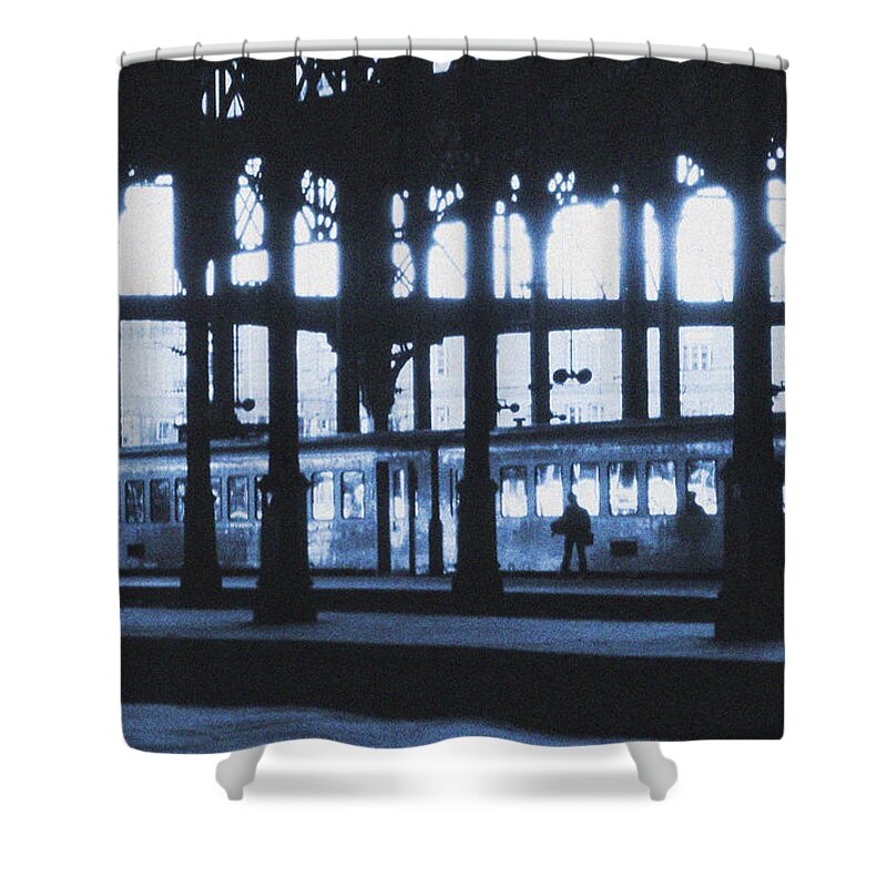 Kg Shower Curtain featuring the photograph Gare du Nord by KG Thienemann