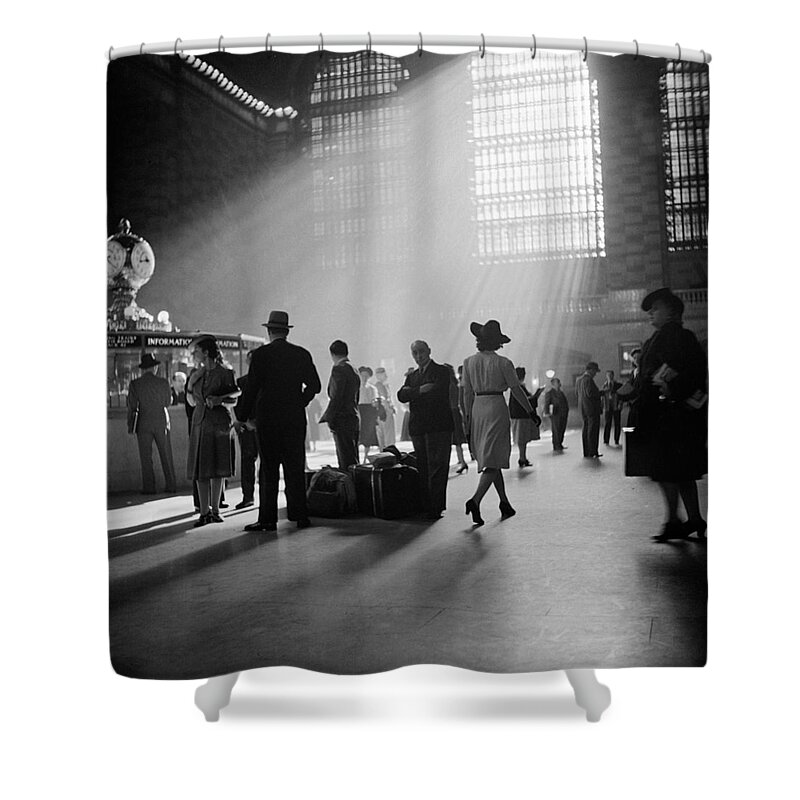 History Shower Curtain featuring the photograph Grand Central Terminal, New York City by Science Source