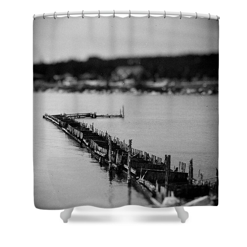 Water Shower Curtain featuring the photograph Lwv50046 by Lee Winter
