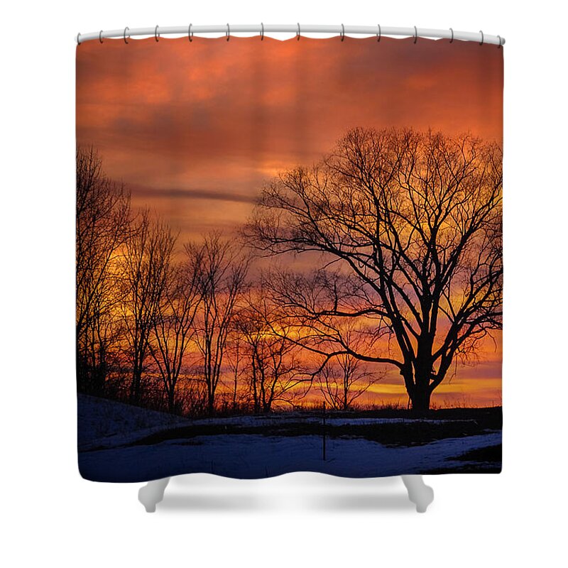 Red Sky Shower Curtain featuring the photograph Magnificent Morning by Peg Runyan