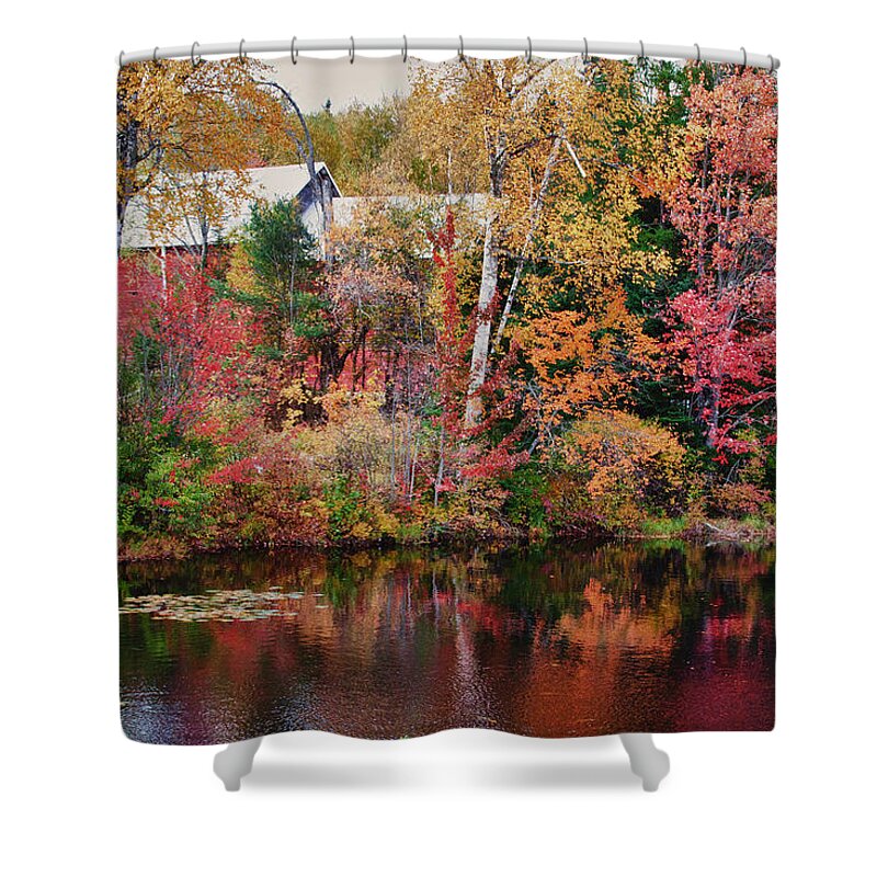 Autumn Foliage New England Shower Curtain featuring the photograph Maine barn through the trees by Jeff Folger