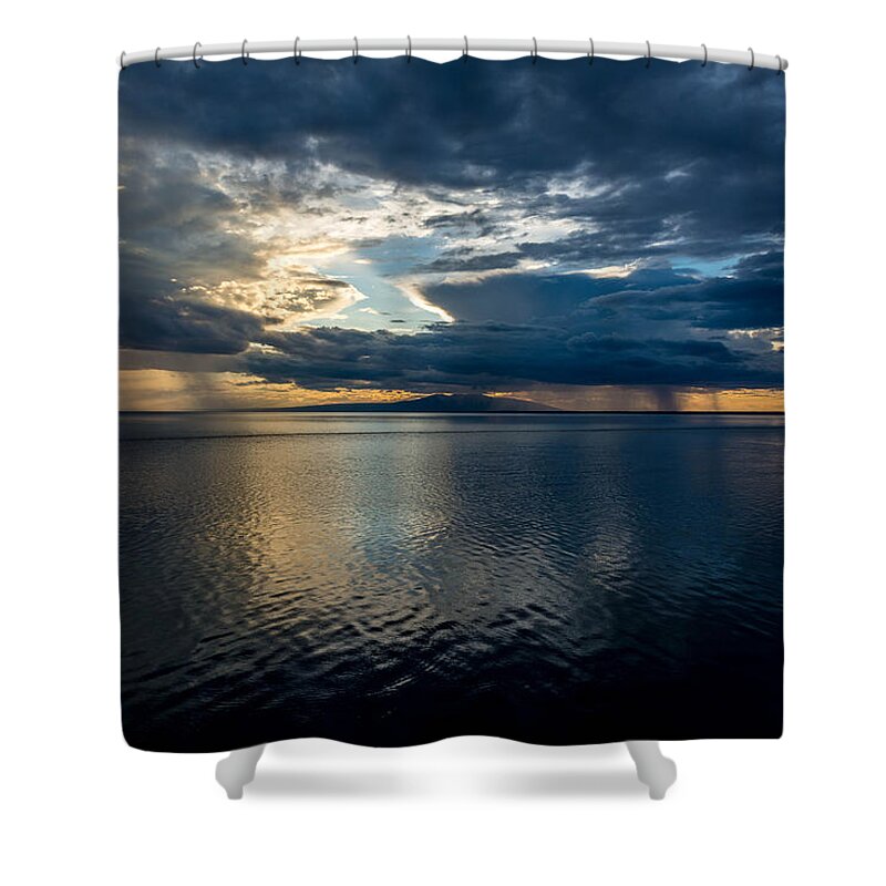 Alaska Shower Curtain featuring the photograph Midnight Majesty by Andrew Matwijec