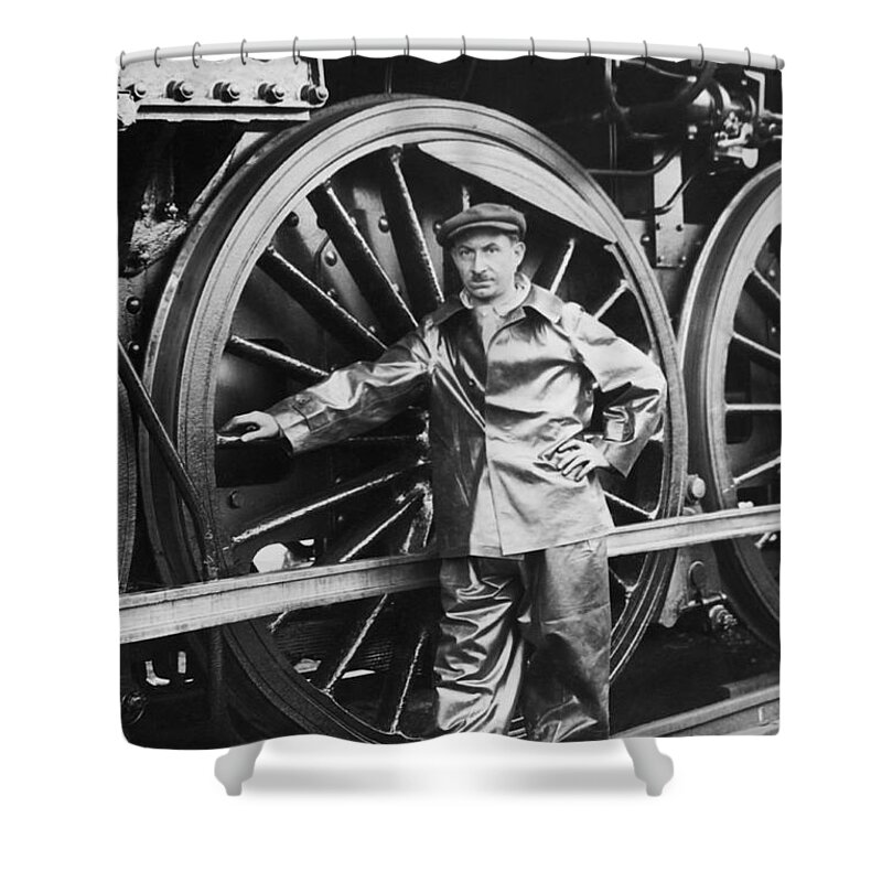 1927 Shower Curtain featuring the photograph New French Locomotive by Underwood Archives