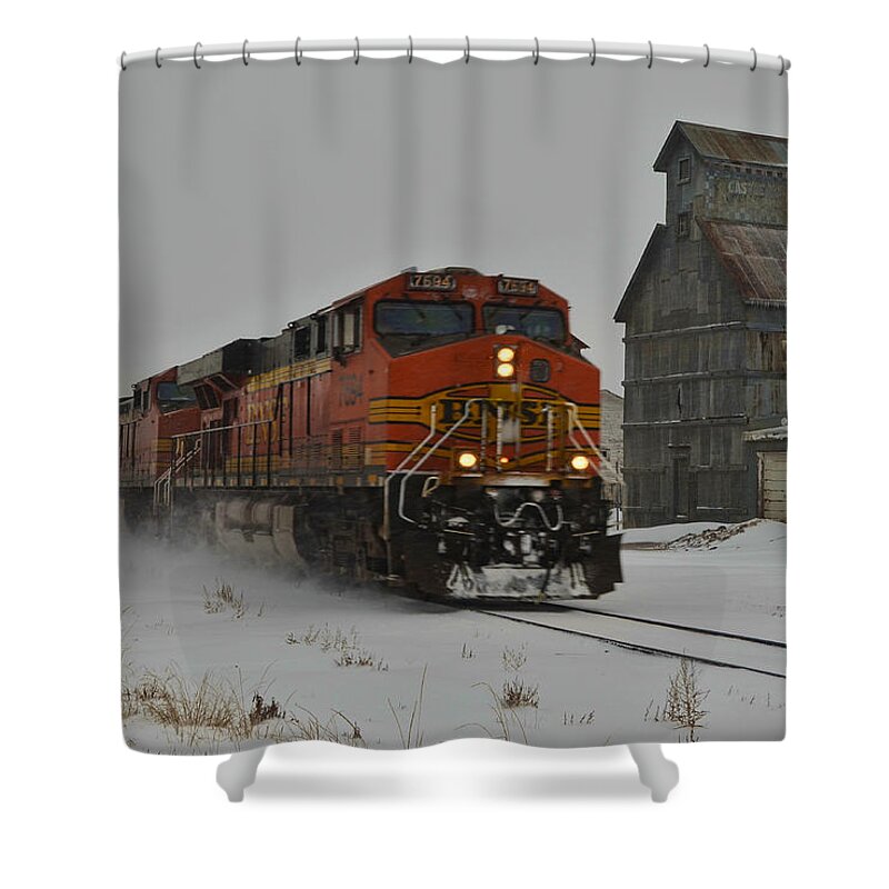 Castle Rock Shower Curtain featuring the photograph Passing the Grain Elevator by Ken Smith