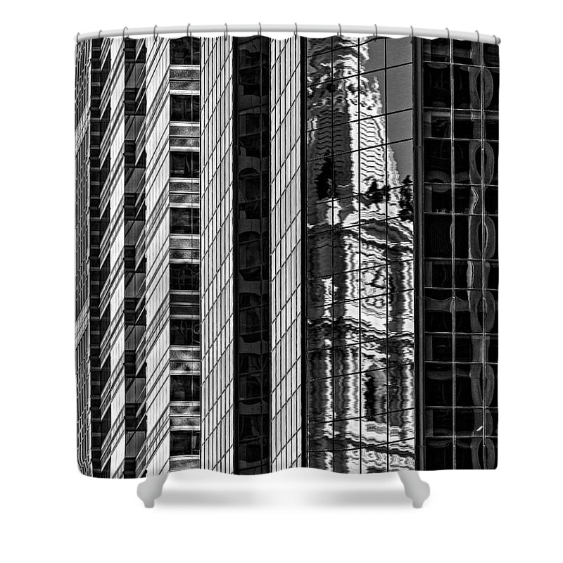 Philadelphia Shower Curtain featuring the photograph Philadelphia Reflections - BW by Susan Candelario
