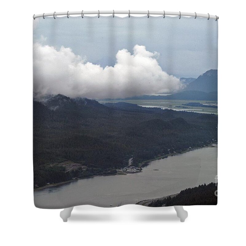 Alaska Shower Curtain featuring the photograph Skif by Joseph Yarbrough