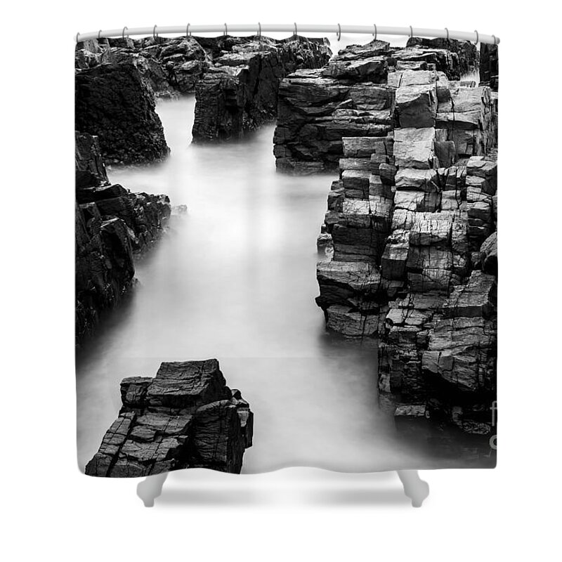 Black And White Shower Curtain featuring the photograph The cliffs by Gunnar Orn Arnason