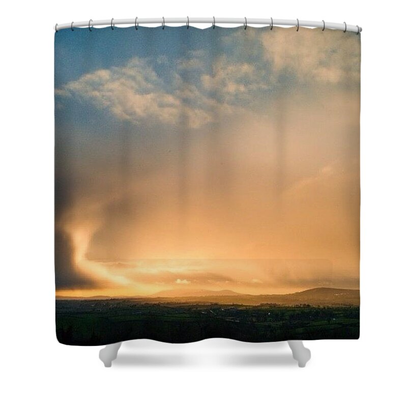Beautiful Shower Curtain featuring the photograph The Glow by Aleck Cartwright