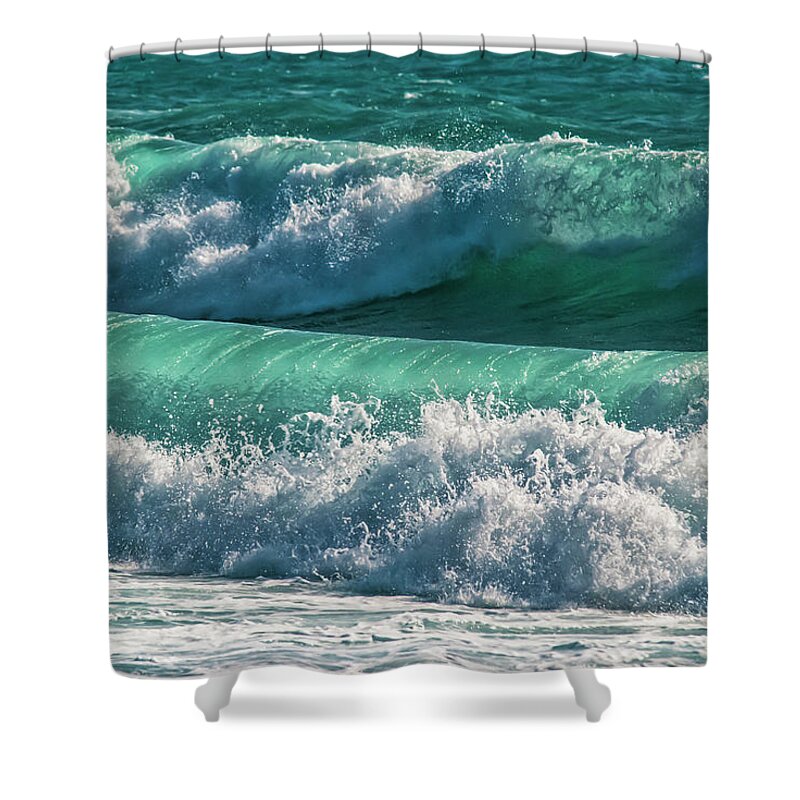 Water's Edge Shower Curtain featuring the photograph Waves In The Sea by Cirano83