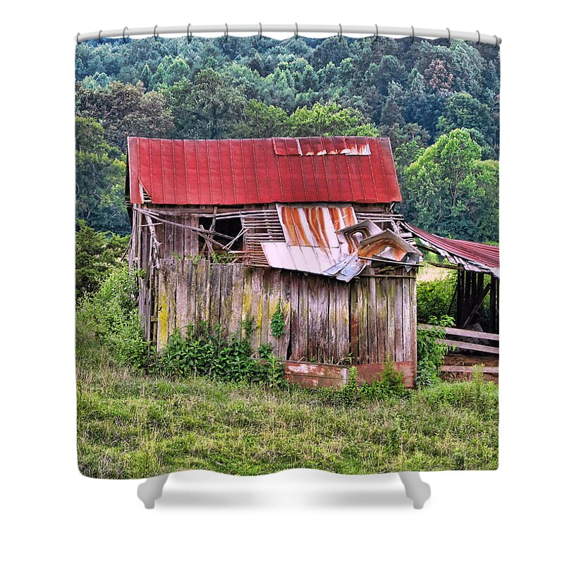 Victor Montgomery Shower Curtain featuring the photograph Weathered Barn by Vic Montgomery