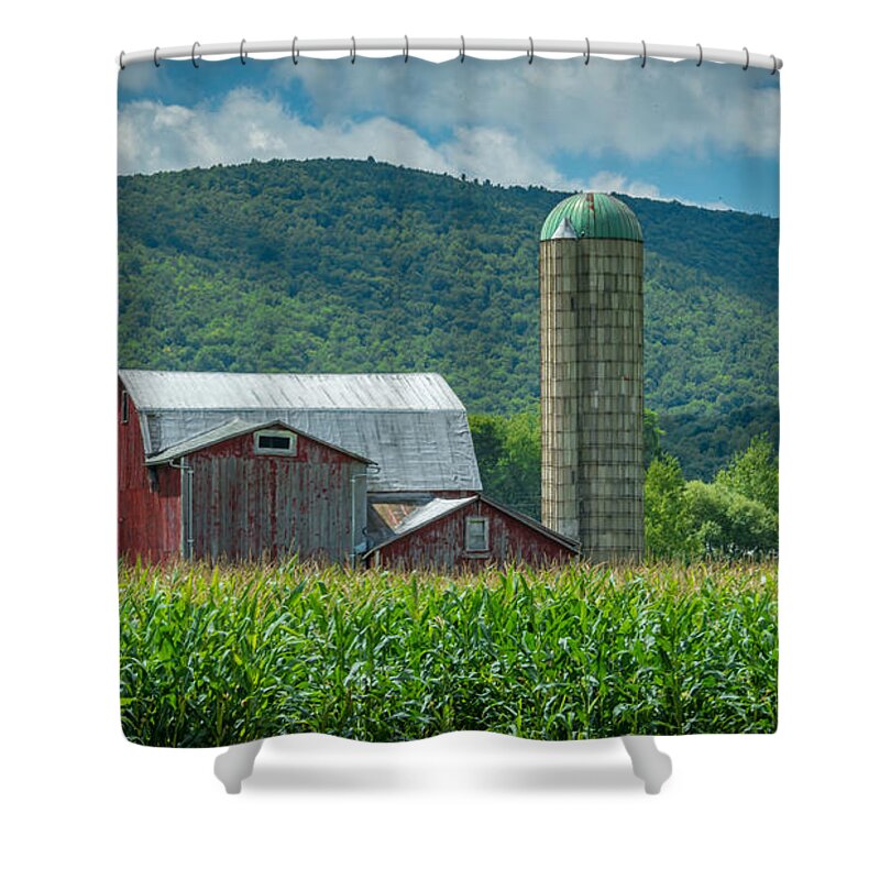 Barn Shower Curtain featuring the photograph Wellsboro Barn 7K01927 by Guy Whiteley