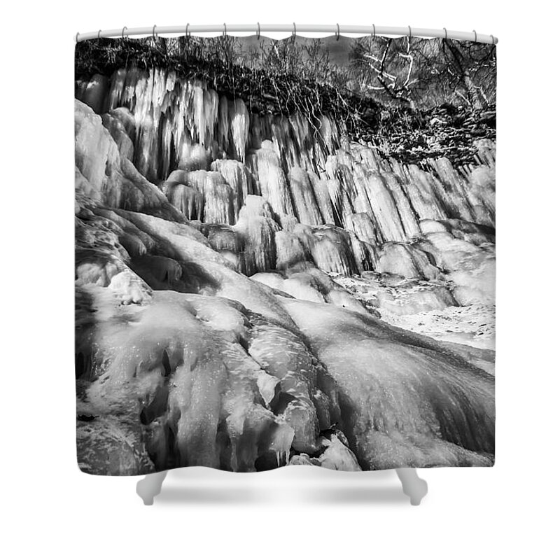 Minnesota Shower Curtain featuring the photograph Winter at Minnehaha Falls by Tom Gort