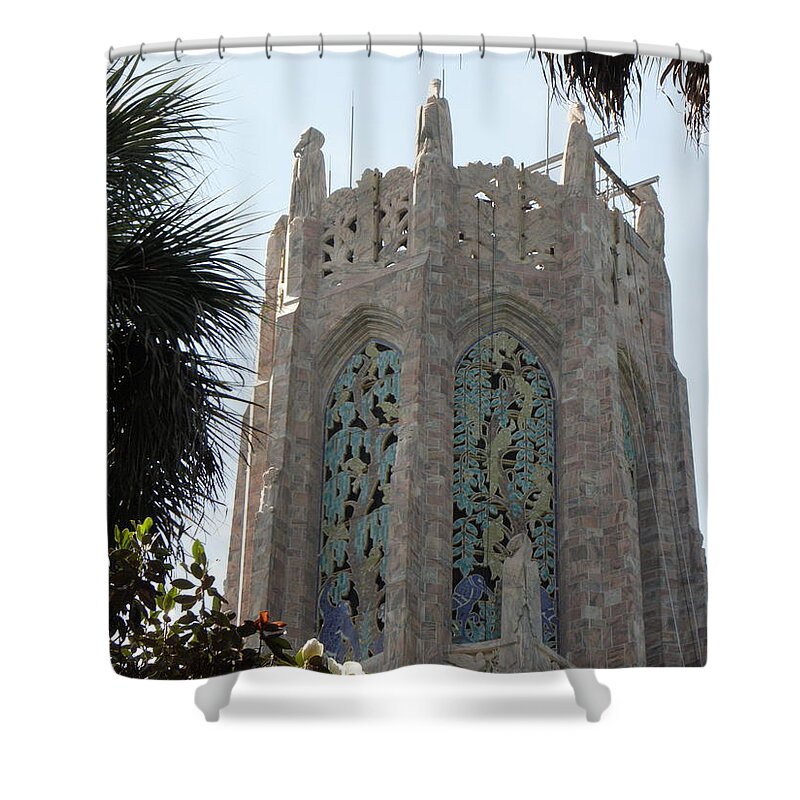 Bok Shower Curtain featuring the photograph Bok Tower by Kim Galluzzo Wozniak