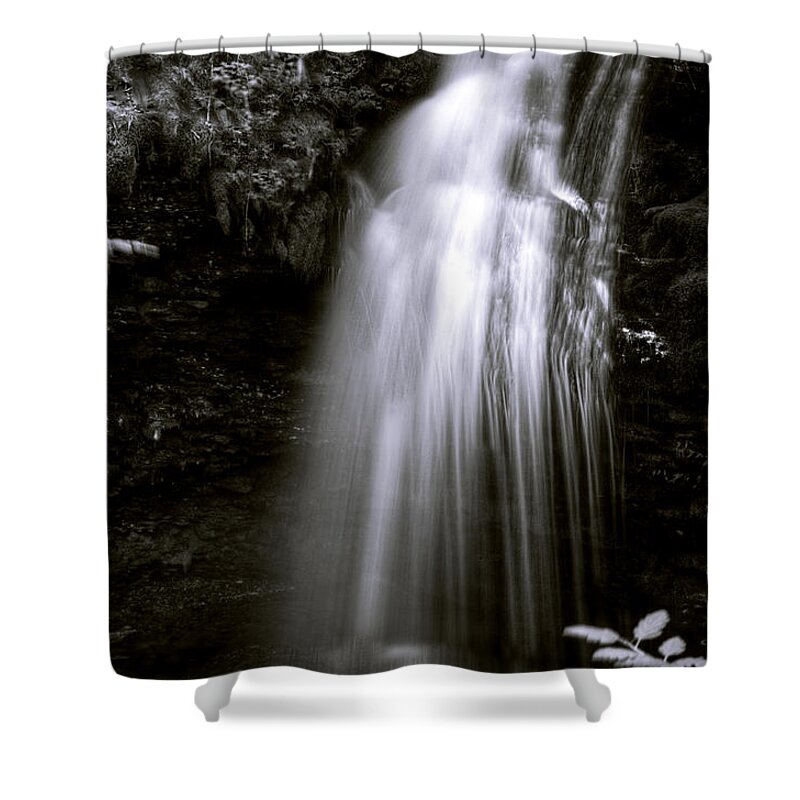Waterfall Shower Curtain featuring the photograph Cascading Expressions by Joseph Noonan