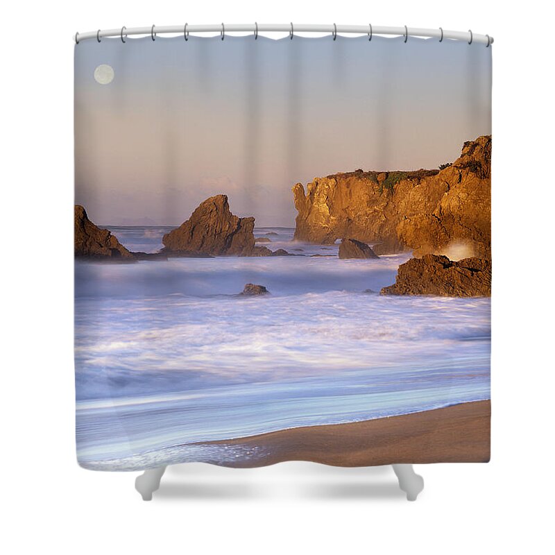 Mp Shower Curtain featuring the photograph Seastacks And Full Moon At El Matador by Tim Fitzharris