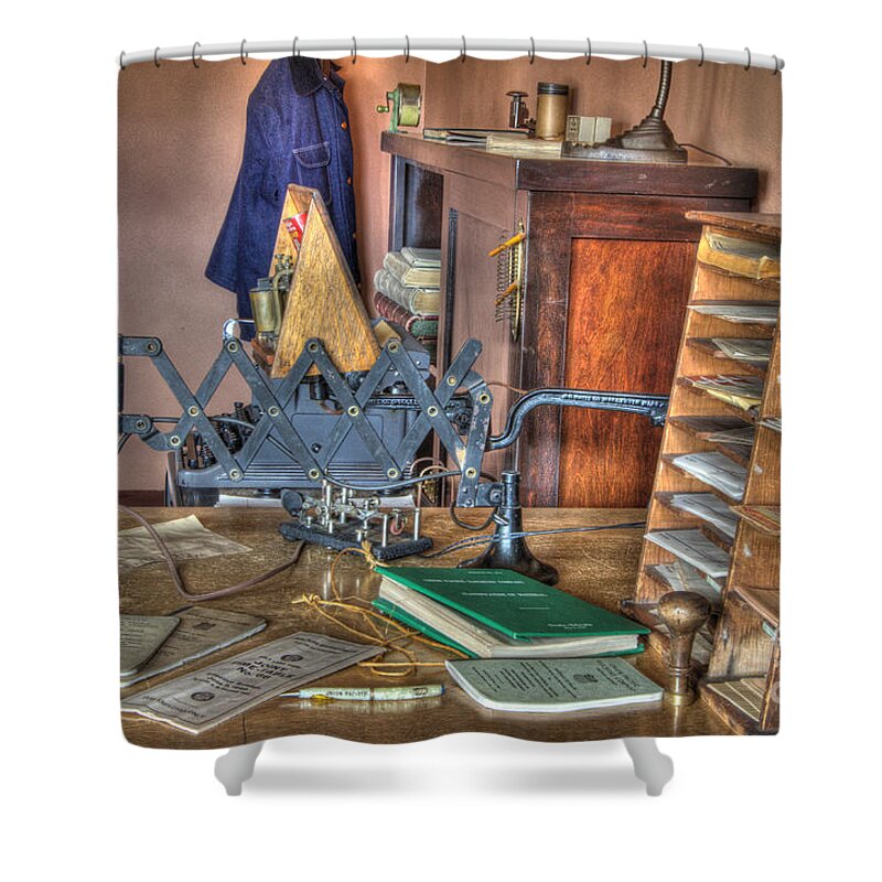 Telegraph Office Shower Curtain featuring the photograph Telegraph Office At Kelso by Bob Christopher