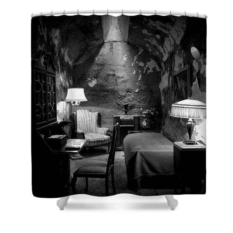 Richard Reeve Shower Curtain featuring the photograph Al's Place by Richard Reeve
