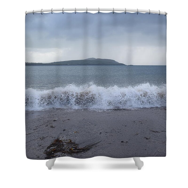 Ireland Shower Curtain featuring the photograph Dingle Beach #1 by Curtis Krusie