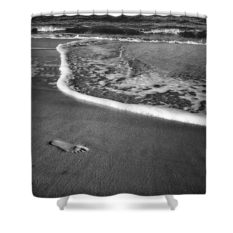 Beach Shower Curtain featuring the photograph Footprint #1 by Mary Lee Dereske