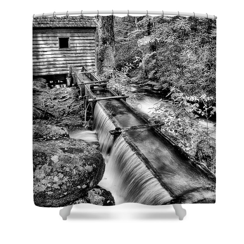 D2-ea-0061-hdr-b Shower Curtain featuring the photograph From the Old Mill Days by Paul W Faust - Impressions of Light