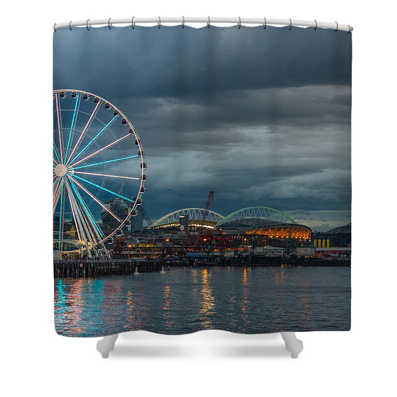 Seattle Waterfront Shower Curtain featuring the photograph Great Wheel #1 by Jerry Cahill