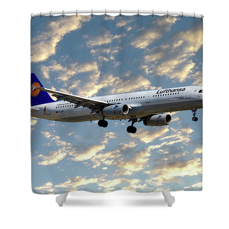 Lufthansa Shower Curtain featuring the photograph Lufthansa Airbus A321-131 by Smart Aviation