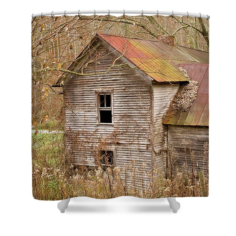 Abandoned Shower Curtain featuring the photograph Abandoned Farmhouse in Kentucky by Douglas Barnett