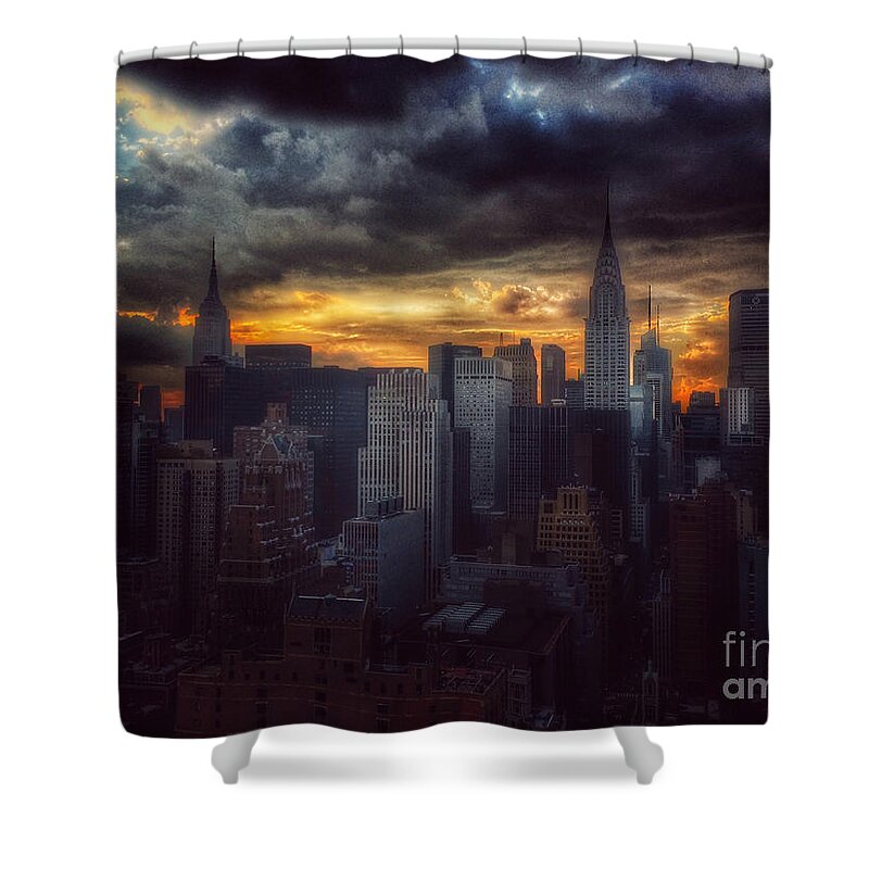 Chrysler Shower Curtain featuring the photograph Amazing Skyline of Manhattan - New York City by Miriam Danar