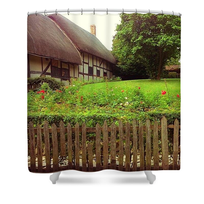 Anne Hathaway Shower Curtain featuring the photograph Anne Hathaway Cottage by Diane Lindon Coy