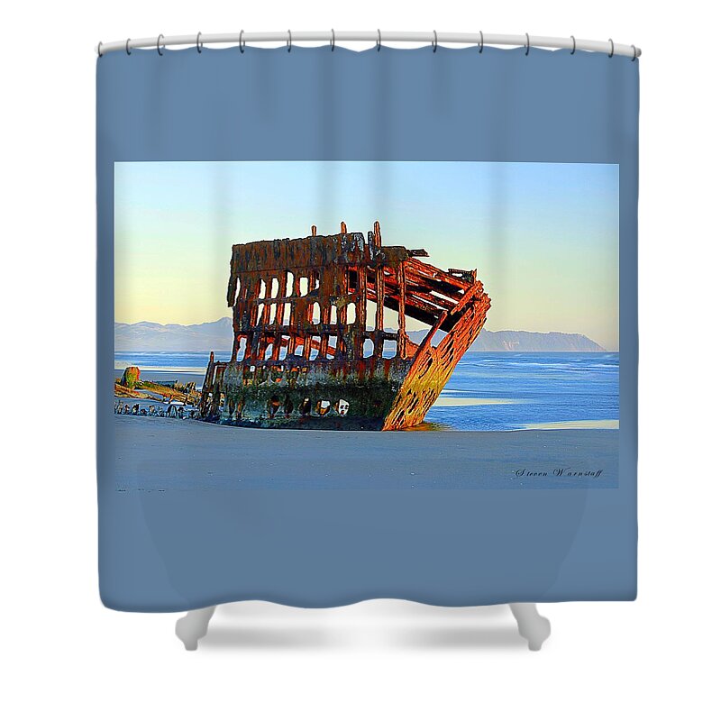 Oregon Shower Curtain featuring the photograph Beauty Lies In the Eyes of the Beholder by Steve Warnstaff