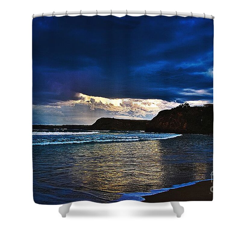 Smiths Beach Shower Curtain featuring the photograph Before the Storm by Blair Stuart
