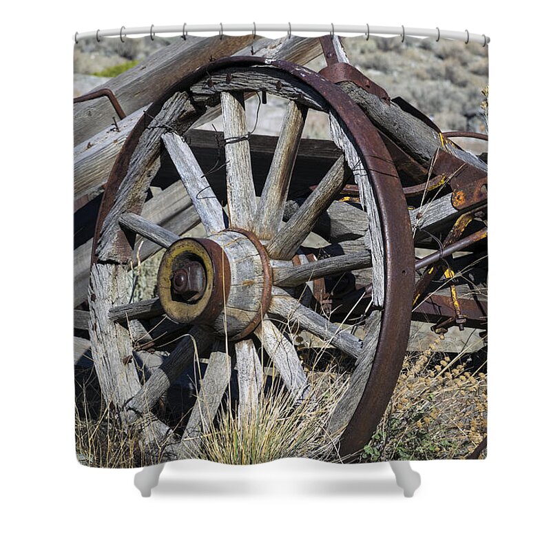 Broken Wagon Wheel Shower Curtain featuring the photograph Broken Wagon Wheel by Frank Wilson