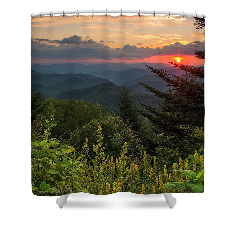 Landscapes Shower Curtain featuring the photograph Brp. by Itai Minovitz