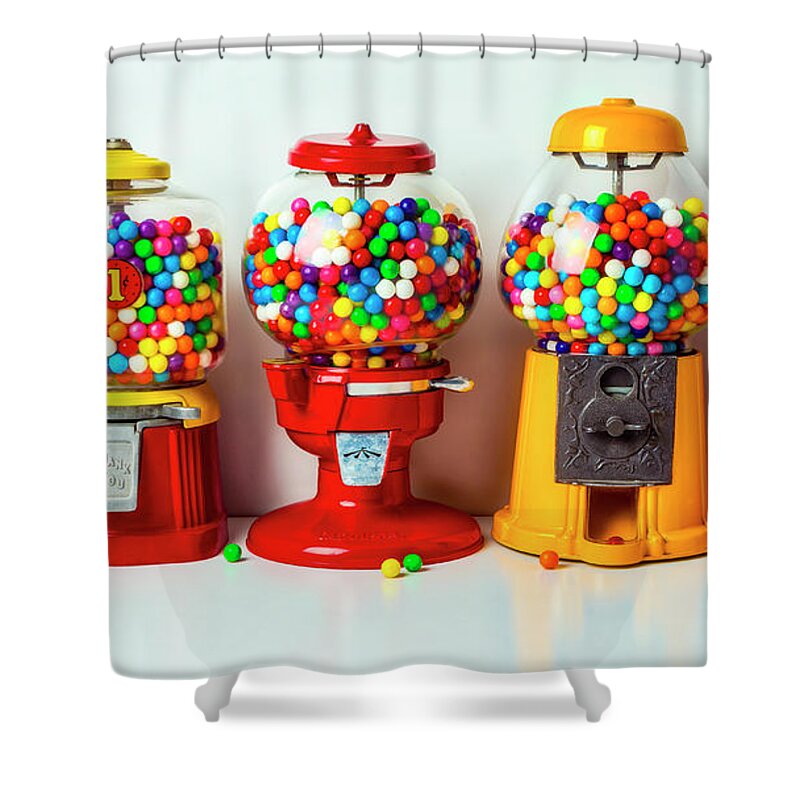Bubblegum Machine Gum Shower Curtain featuring the photograph Bubblegum Machines And Robot by Garry Gay
