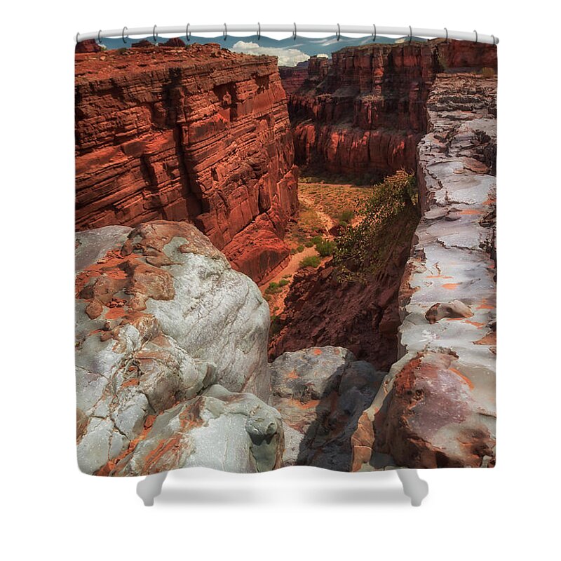 Canyon Lands Shower Curtain featuring the photograph Canyon Lands Quartz falls overlook by Gary Warnimont